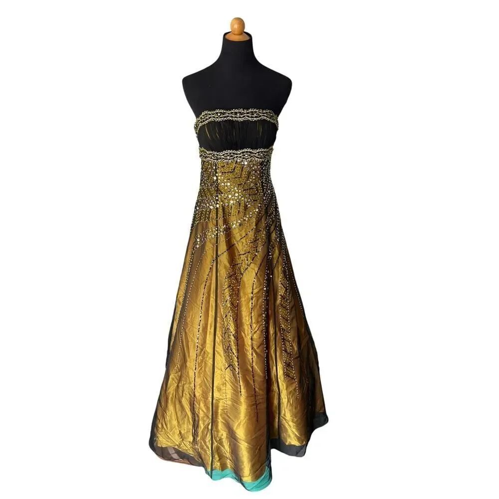 ASPEED GORGEOUS FORMAL GOWN WITH TULLE PUFF SIZE 6